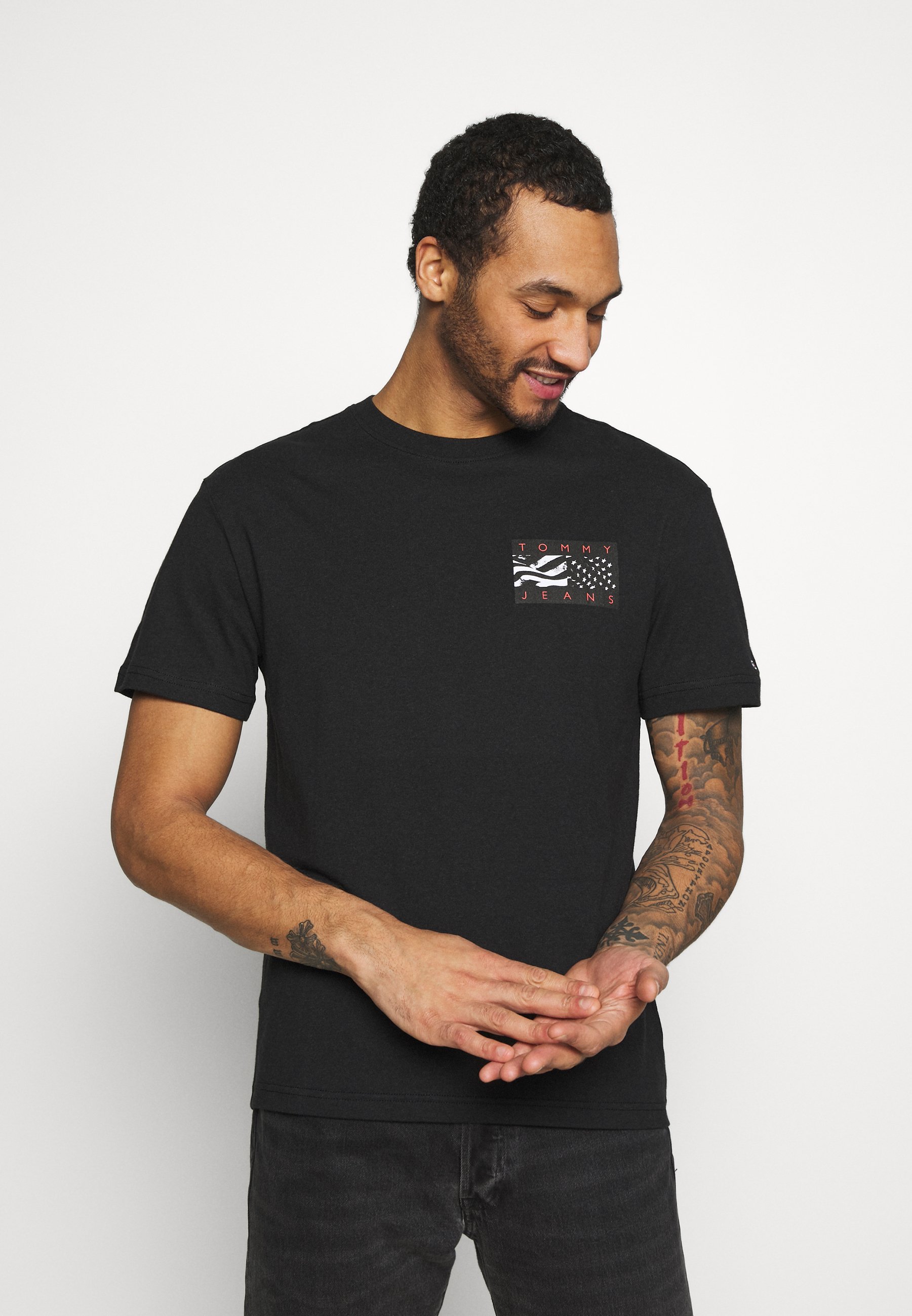 flag on back of shirt