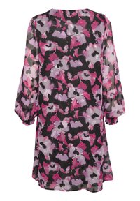 Leichtes, durchscheinendes Kleid mit Blumenmuster in den Farbtönen Pink, Lila und Schwarz. Hat lange Ärmel mit gerafften Manschetten und eine lässige Passform.