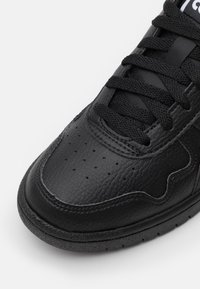 ASICS SportStyle Tenisky - black