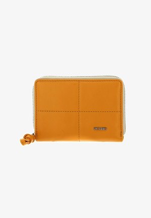 Portefeuille en cuir orange avec fermeture éclair, présentant un design matelassé à quatre carrés et un accent logo. Texture lisse et tirette de fermeture arrondie.