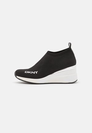 Sneakersy niskie