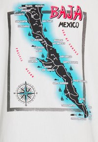 Quiksilver STRANGER THINGS THE BAJA JACKET - Jachetă de vară - white