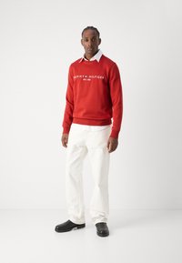 Tommy Hilfiger LOGO - Sweatshirt - dark magma