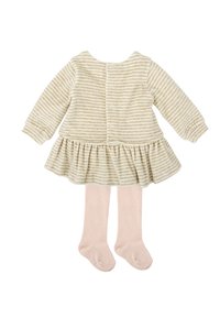 Vestido a rayas de manga larga en beige y crema, con falda fruncida. Combinado con medias suaves de color rosa claro. Material de algodón en todo el vestido.