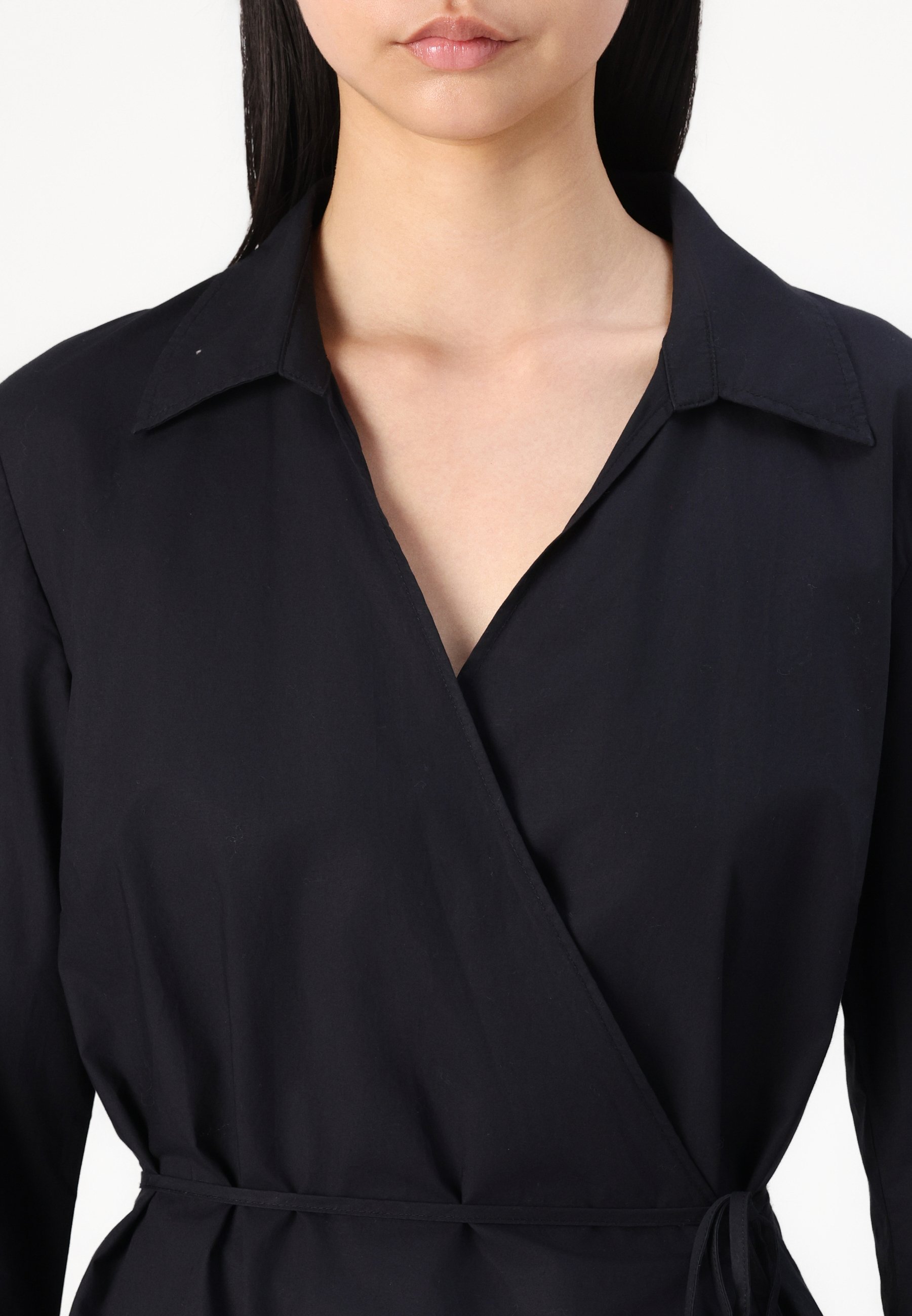 Weekday ICHIE WRAP SHIRT - Blouse - black dark/zwart