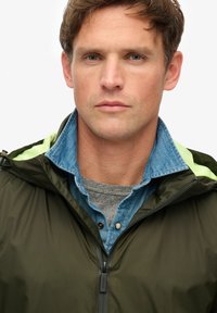 Superdry & Co Windbreakers - surplus goods olive green