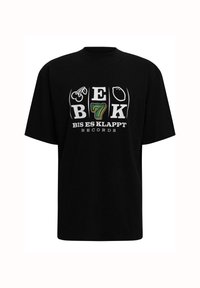 Sort bomulds t-shirt med et grafikdesign, der har teksten "BEK 7 BIS ES KLAPPT RECORDS" og forskellige symboler i hvid og grøn.