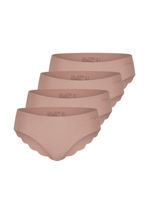 Vier nahtlose beige Damen-Hipster-Unterhosen mit gezackten Kanten, gestapelt in versetzter Anordnung.