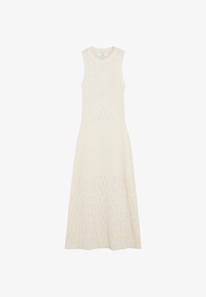 Vestido largo sin mangas de punto color crema con patrón texturizado y escote redondo, falda ligeramente acampanada y tela ligera.