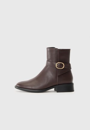 ONLBENNI 2 - Classic ankle boots - brown