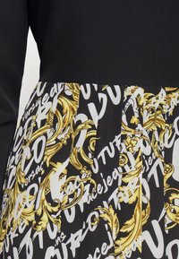 Versace Jeans Couture Vapaa-ajan mekko - black