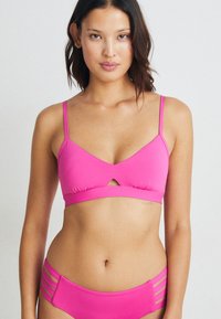 Seafolly SEAFOLLY COLLECTIVE HYBRID BRALETTE - Bikini felső - hot pink