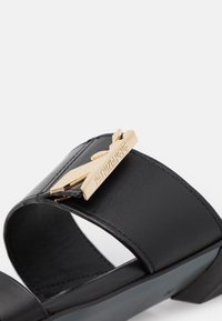 Patrizia Pepe Mules - black