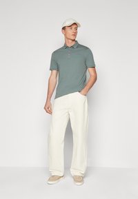 Armani Exchange Poloskjorter - balsam green