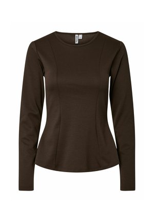 Długi rękaw top w ciemnobrązowym materiale, z obcisłym korpusem i detalami szwów oraz okrągłym dekoltem. Gładka struktura na całej powierzchni.