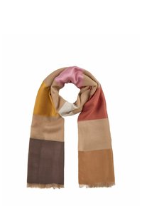 Écharpe rectangulaire présentant un motif patchwork dans des couleurs beige, moutarde, rose, marron et rouille, avec une texture douce et des bords frangés.