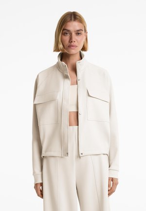 PIQUÉ WITH COTTON AND POCKETS - Leichte Jacke - sand