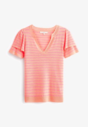 Lyserød og orange stribet t-shirt med dyb V-hals og blondedetaljer. Har korte flæseærmer og ribbet kant. Fremstillet af blødt stof.