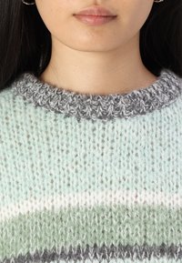 ONLY ONLALYSSA LIFE O NECK  - Vesta - magnet/aqua gray/cloud dancer/hedge green