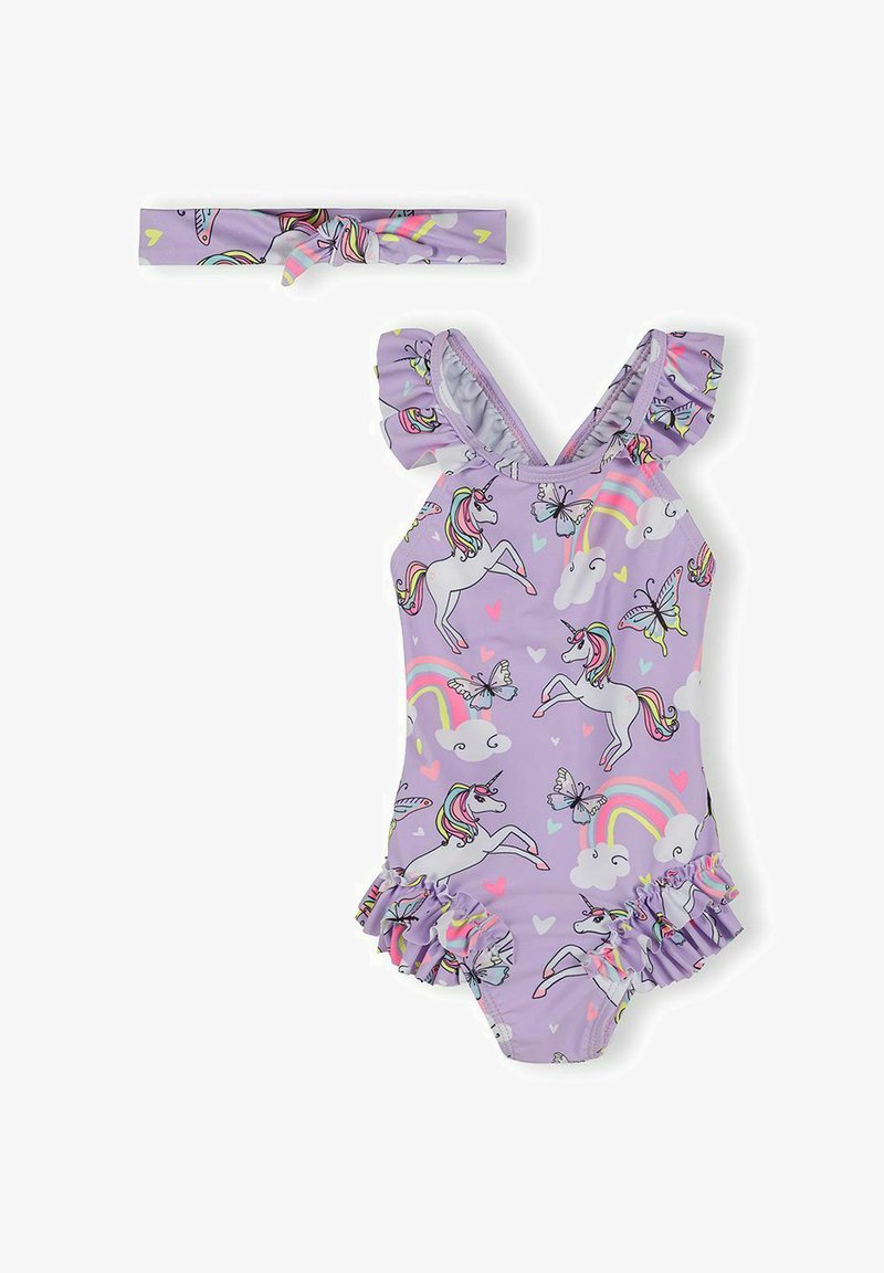Maillot de bain pour tout-petit couleur lavande avec des volants, ornée de licornes, arcs-en-ciel, papillons et cœurs, accompagné d'un serre-tête assorti.