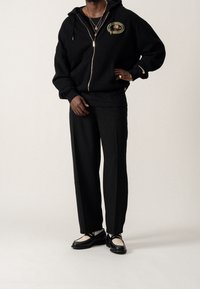 BLKVIS Felpa con zip - black