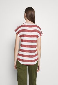 Vero Moda VMWIDE STRIPE  - T-shirt estampada - marsala/snow white