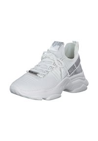 Zapatillas deportivas blancas con parte superior texturizada, cierre de cordones y acentos plateados. Suela redondeada con un patrón de banda de rodadura pronunciado para mayor agarre.