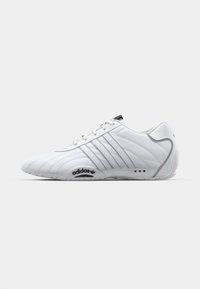 Δεν επιλέχθηκε, footwear white/core black