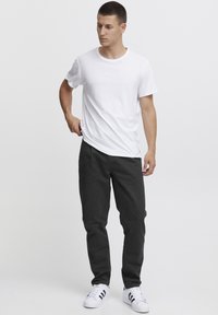 Blend BHPANTS RELAXED FIT - Nadrágok - black