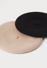 ONLY ONLWOOL BERET 2 PACK - Hat - black/humus