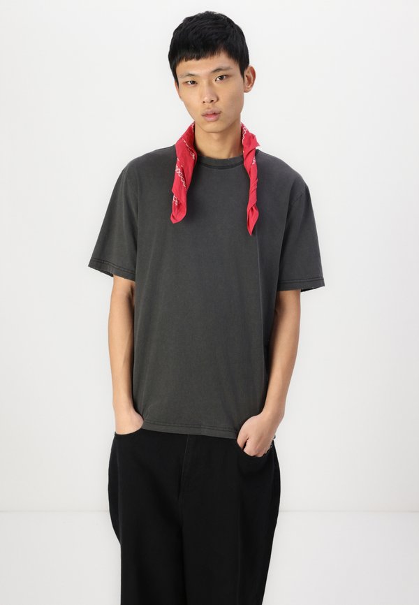 ONSDISTRESS TEE - Basic T-shirt2