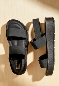 Friends Like These REGULAR FIT - COMFORT ELASTIC STRAP - Sandale cu platformă - black