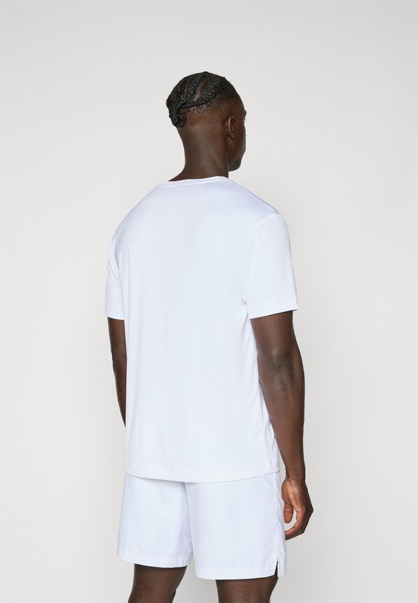 ADE  - Basic T-shirt4