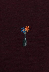 Niet geselecteerd, burgundy