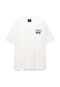 Hvid bomulds-t-shirt med løs pasform, rund hals, korte ærmer og blå trykt tekst på forsiden med "Le Personnel de la Boulangerie."