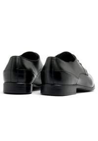 RYŁKO Eleganckie buty