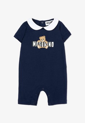 Grenouillère pour bébé bleu marine avec col Claudine blanc, graphique d'ours en peluche, texte "Moschino" et boutons-pression entre les jambes pour un changement facile.