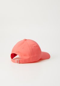 HUGO CARA - Caps - dubarry