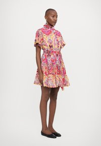 MILLE VIOLETTA DRESS - Tričkové šaty - pink