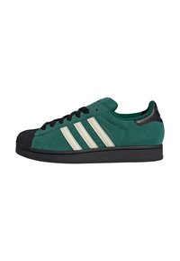 Unselected, collegiate green   cream white   core black