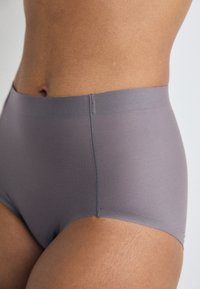 Spanx SHEER POWER BRIEF - Briefs - mythical grey