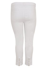 YOEK 08-Jul - Broek - white