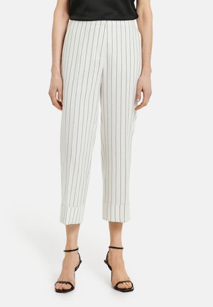 Gerry Weber KOMBI VERKÜRZT 7/8 AUS - Trousers - ecru weiss schwarz streifen