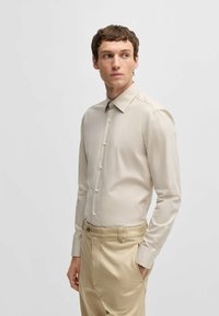 BOSS HANK-KENT - Skjorta - light beige five