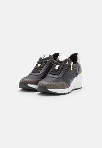 Marco Tozzi Sneaker low - black