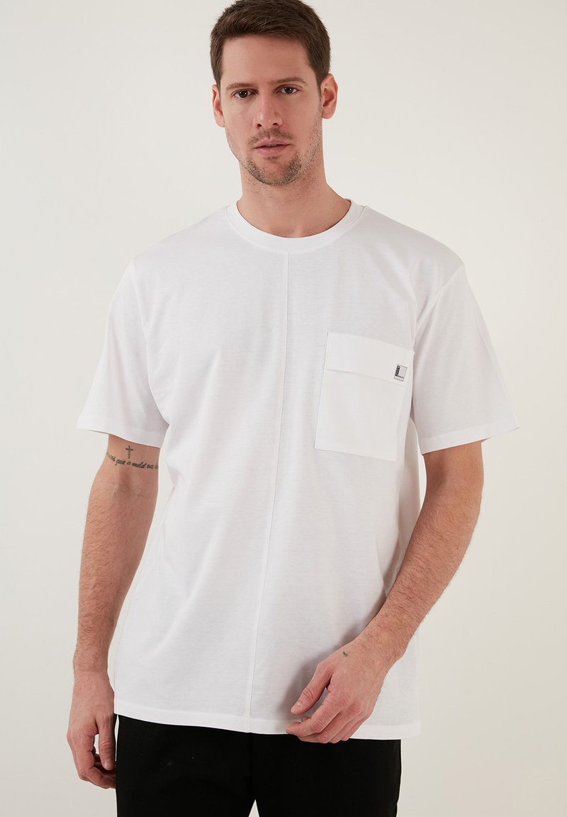 Buratti REGULAR FIT - Basic T-shirt - white - Zalando.ie