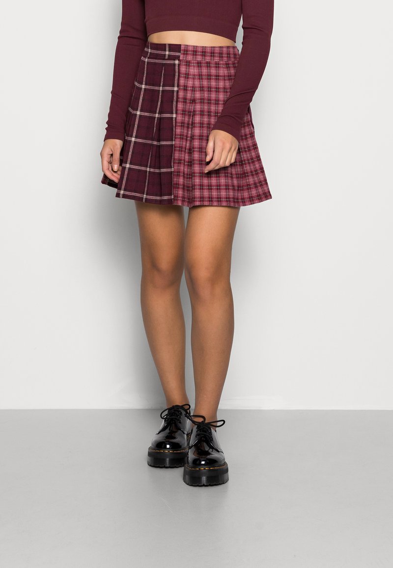 Damen Jeansröcke | Hollister Co. SPLICED PLEATED PLAID SKIRTMinirockburg spliced/dunkelrot - SY54272 Damen Jeansröcke | Hollister Co. SPLICED PLEATED PLAID SKIRTMinirockburg spliced/dunkelrot - SY54272
