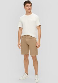 s.Oliver Jeansshort - sandstein