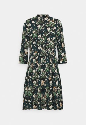 Donkergroene bloemenjurk met driekwartmouwen, knoopsluiting aan de voorkant en geplooide rok.