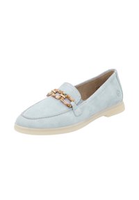 Helle blaue Wildleder-Slipper mit abgerundeter Zehenpartie und dekorativem Kettenakzent. Verfügt über eine leicht beige Gummisohle und minimale Nähdetails.